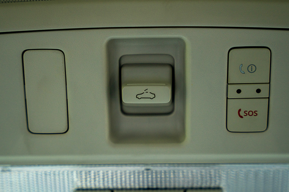 Tata Harrier EV Sunroof Control