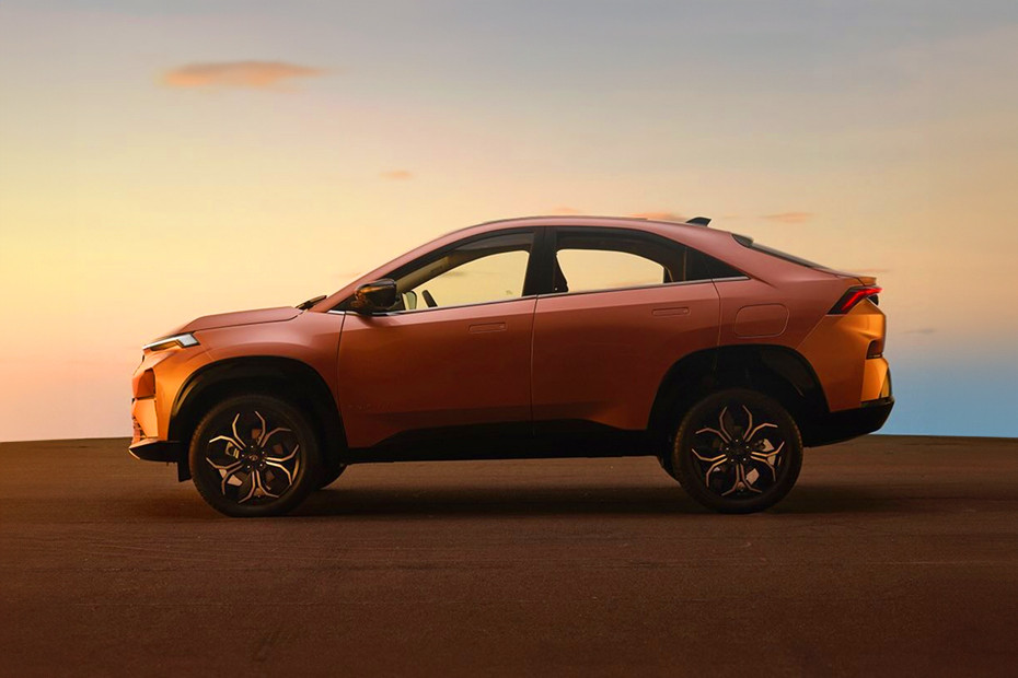 Tata Curvv Side View (Left)