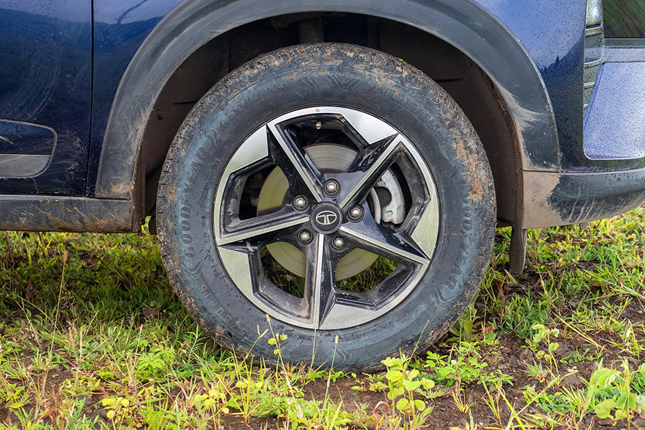 Tata Nexon Wheel