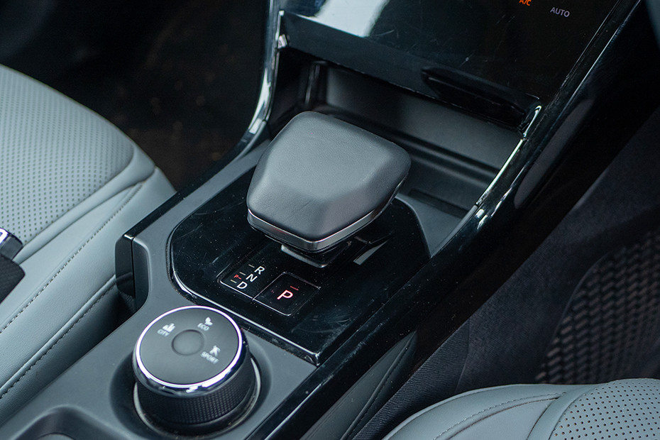 Tata Nexon Gear Selector / Shifter