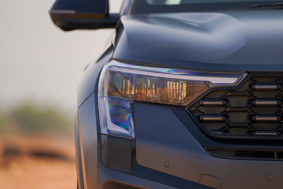 Kia Sonet Headlight