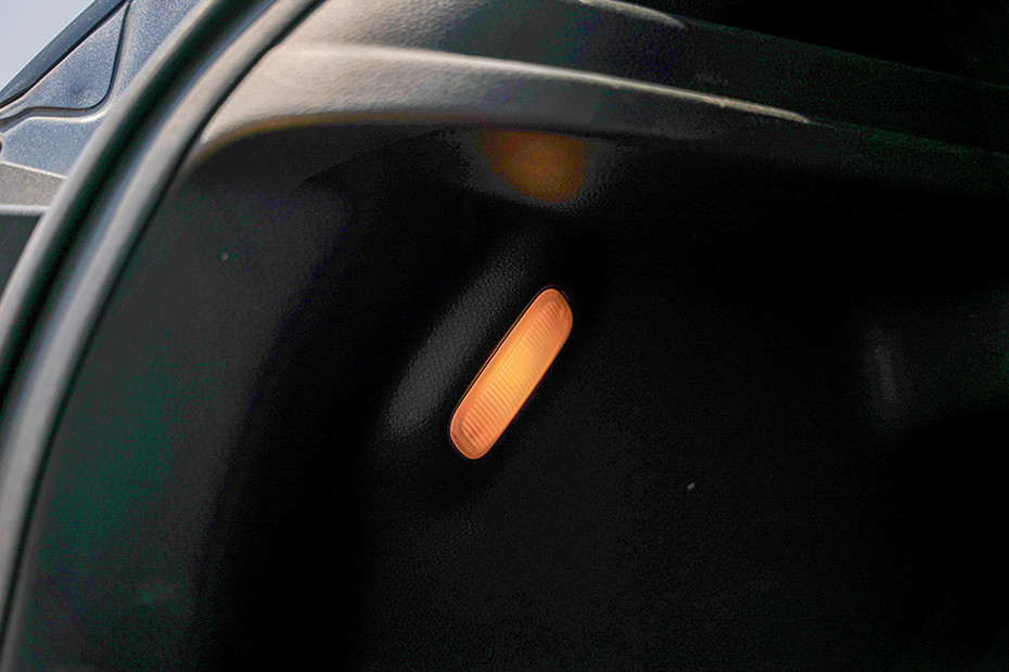 Kia Sonet Boot Light