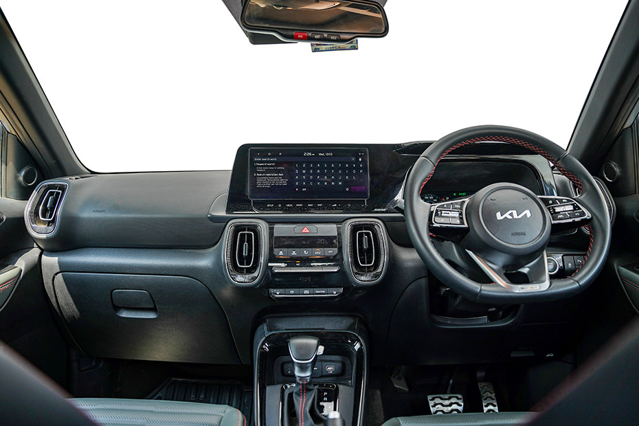 Kia Sonet Dashboard