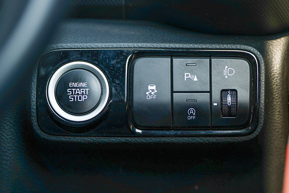 Kia Sonet Dashboard Controls