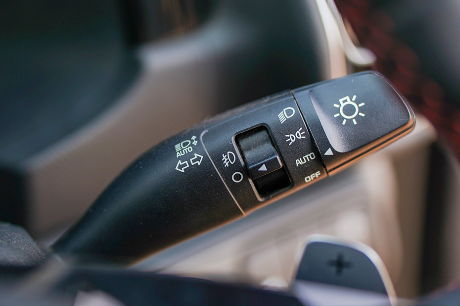 Kia Sonet Headlamp Control