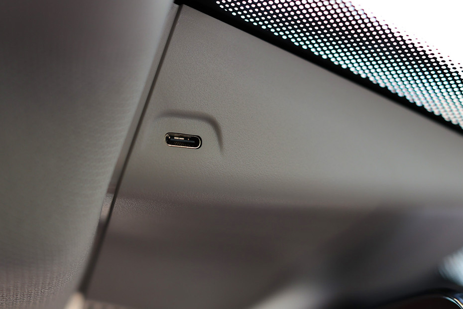 Skoda Skoda Kodiaq INTERIOR Charging Options