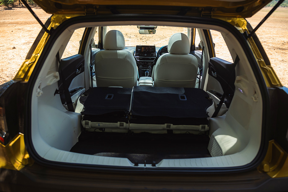 Mahindra XUV 3XO Complete Storage Area View