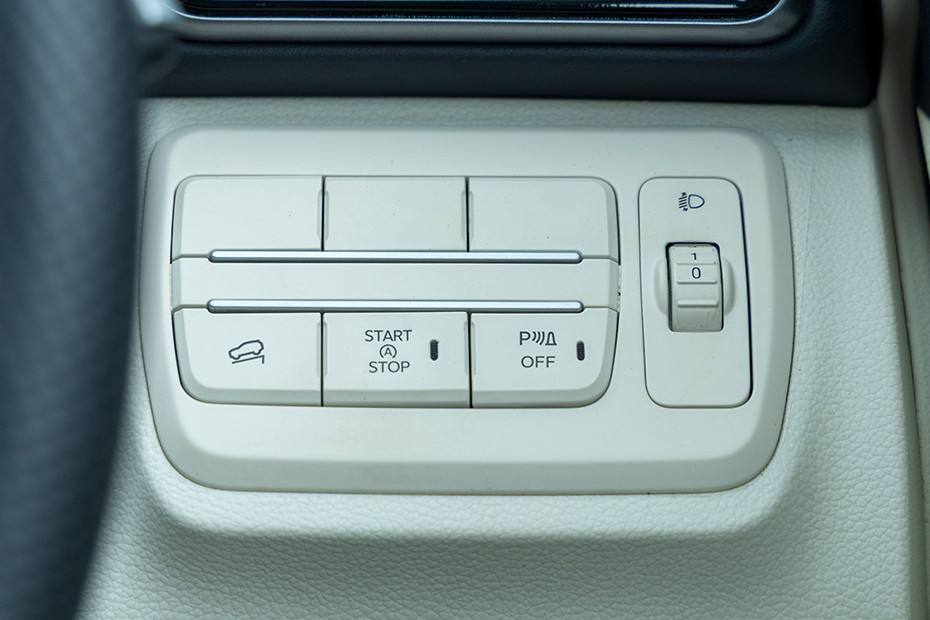 Mahindra XUV 3XO Dashboard Switches (Driver's Side)
