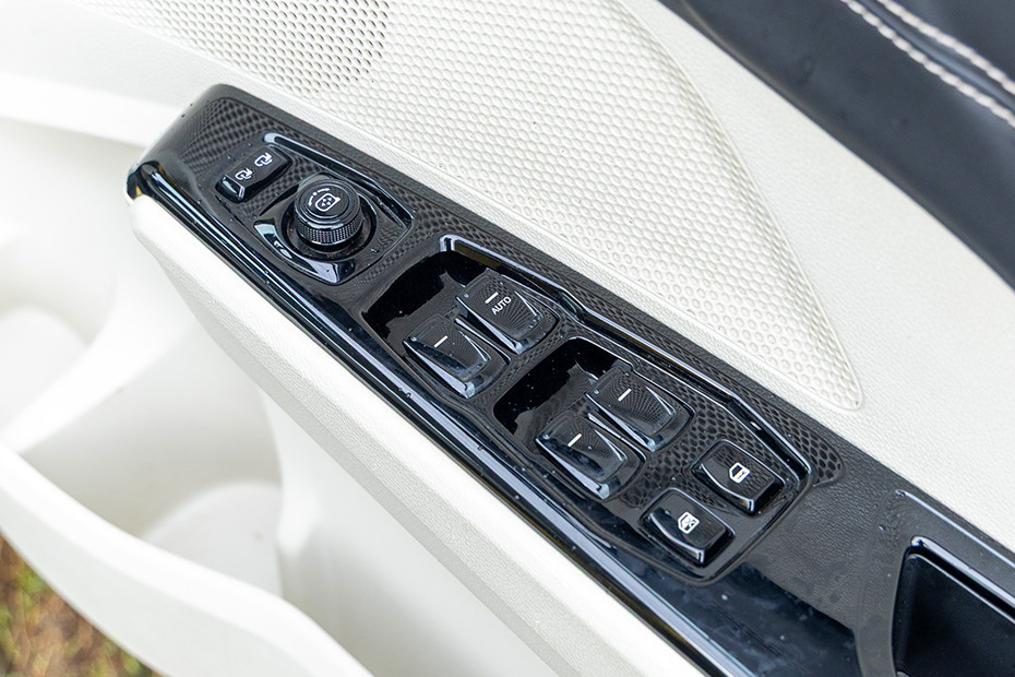 Mahindra XUV 3XO Door Controls