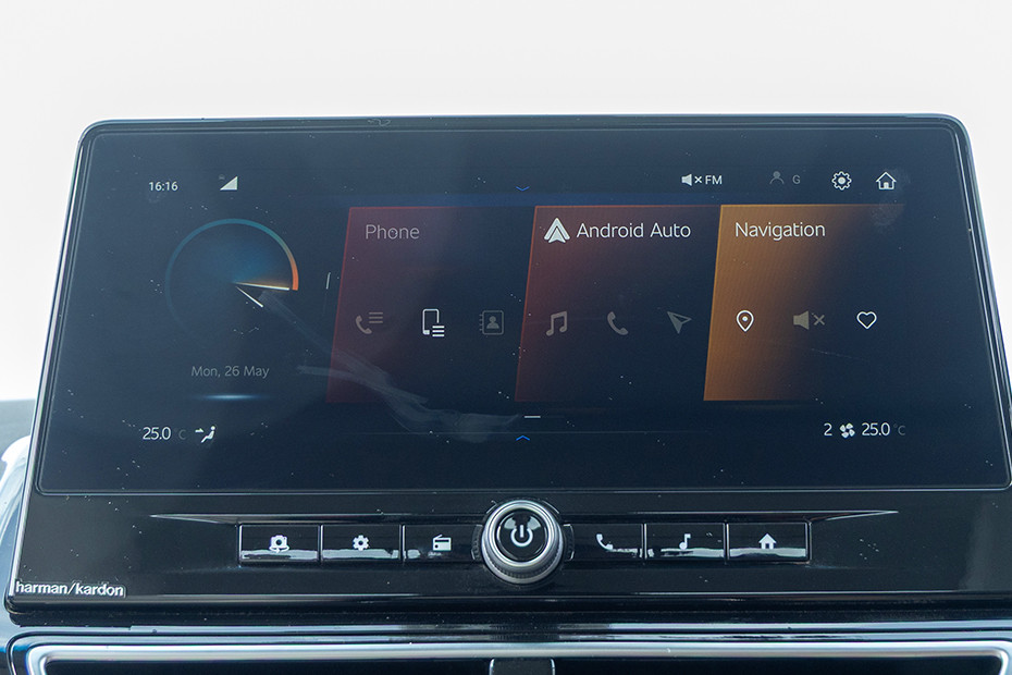 Mahindra XUV 3XO Infotainment System