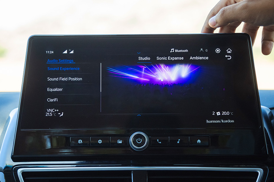 Mahindra XUV 3XO Infotainment System