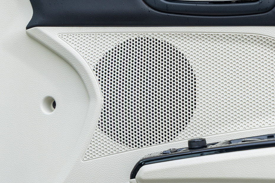 Mahindra XUV 3XO Front Speaker