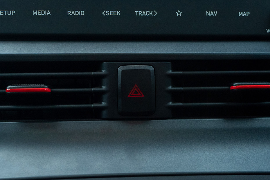 Hyundai i20 N-Line Hazard Light Switch