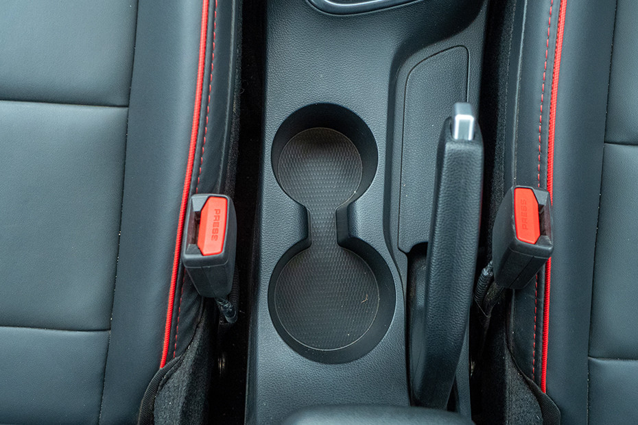 Hyundai i20 N-Line Front Cup Holder