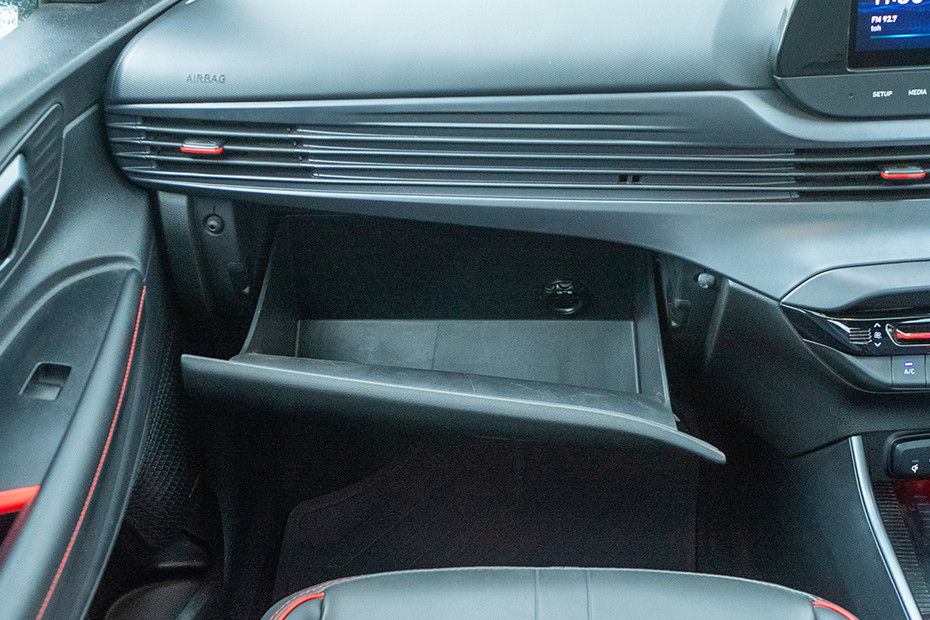 Hyundai i20 N-Line Glovebox