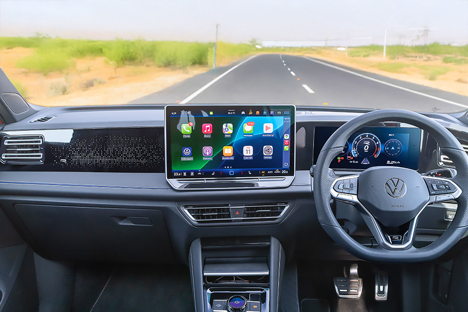 Volkswagen Volkswagen Tiguan R-Line INTERIOR Dashboard