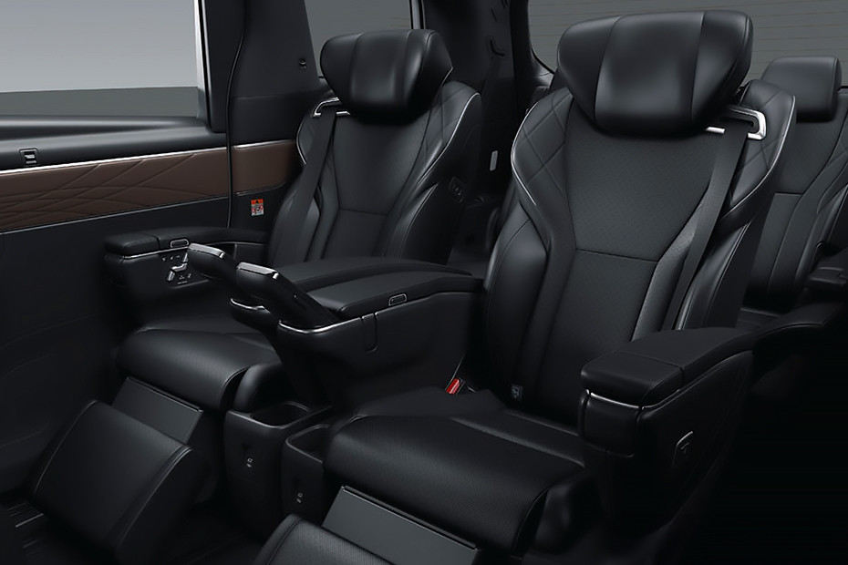 Toyota Vellfire Rear Seats