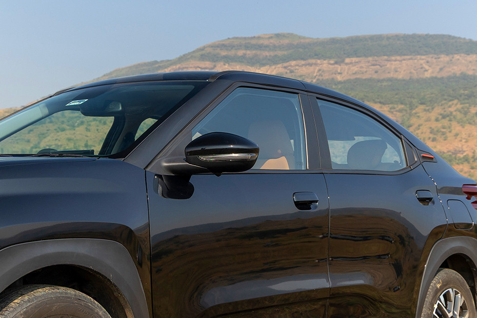 Citroen Citroen Basalt EXTERIOR Looks