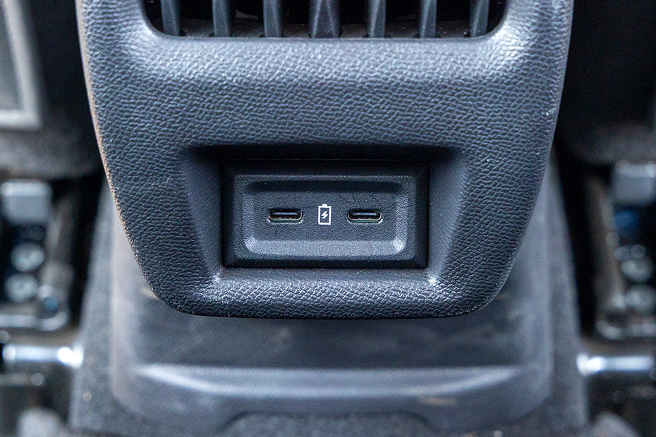 Citroen Citroen Basalt INTERIOR Charging Options