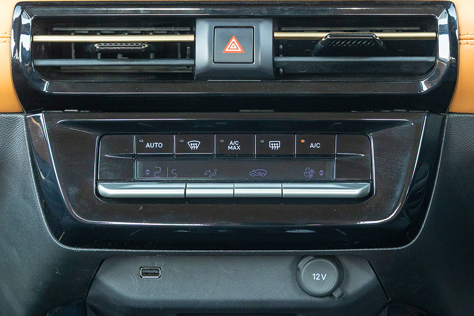 Citroen Citroen Basalt INTERIOR Dashboard