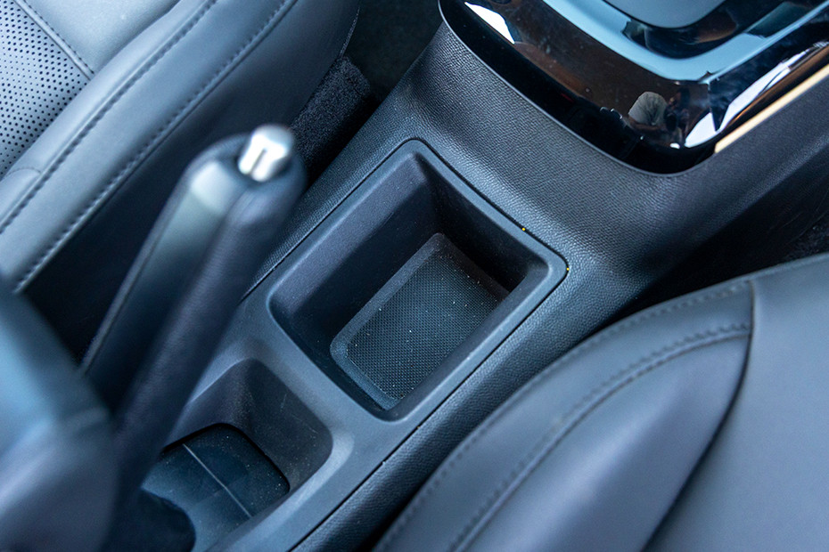 Citroen Citroen Basalt INTERIOR Storage