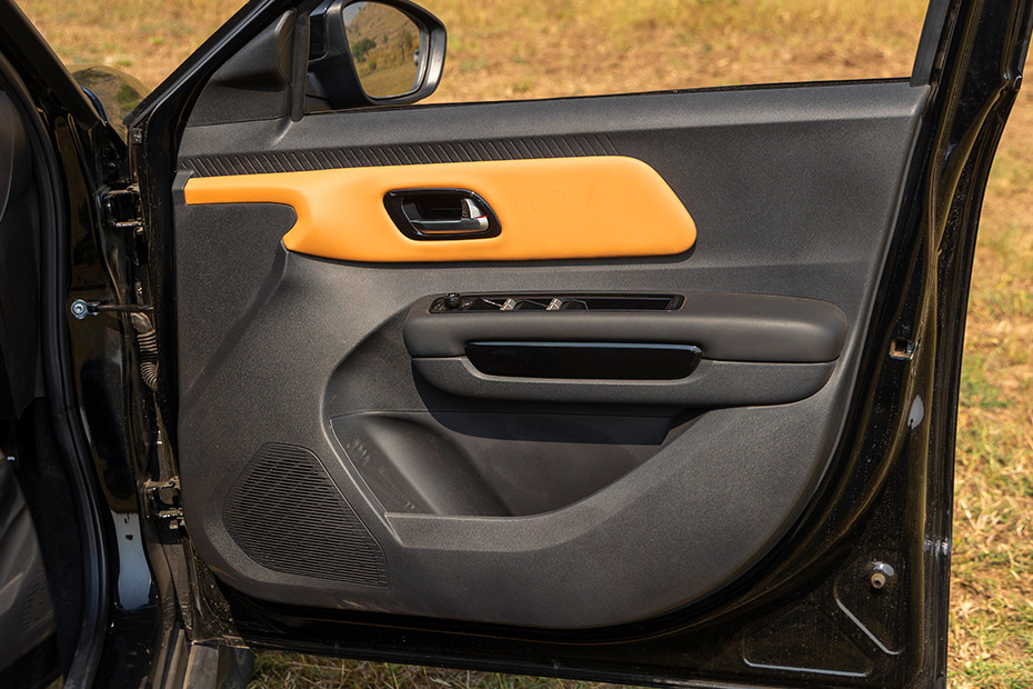 Citroen Citroen Basalt INTERIOR Storage