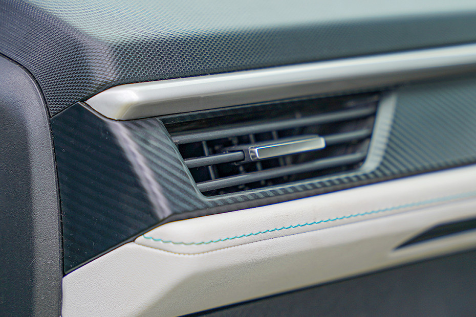 Tata Nexon EV Side AC Control