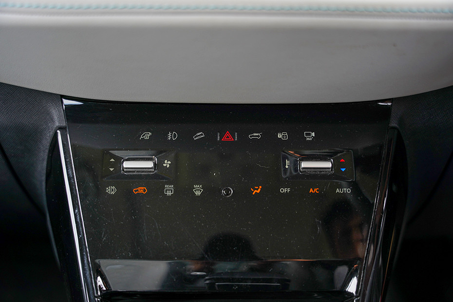 Tata Nexon EV Dashboard Controls