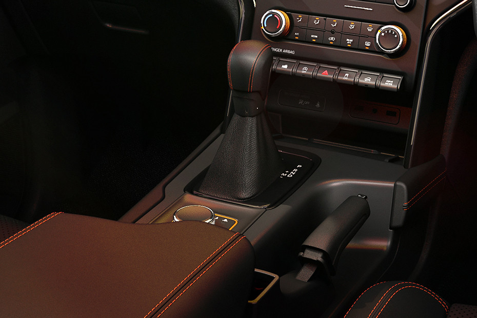 Mahindra Global Pik Up Gear Shifter