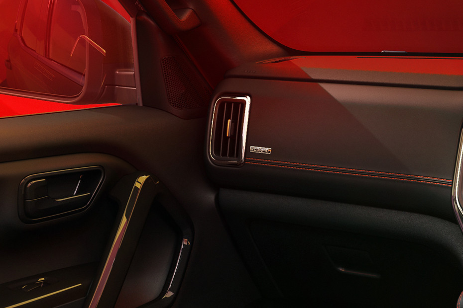 Mahindra Global Pik Up Interior Image