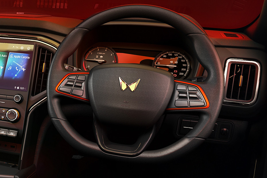 Mahindra Global Pik Up Steering Wheel