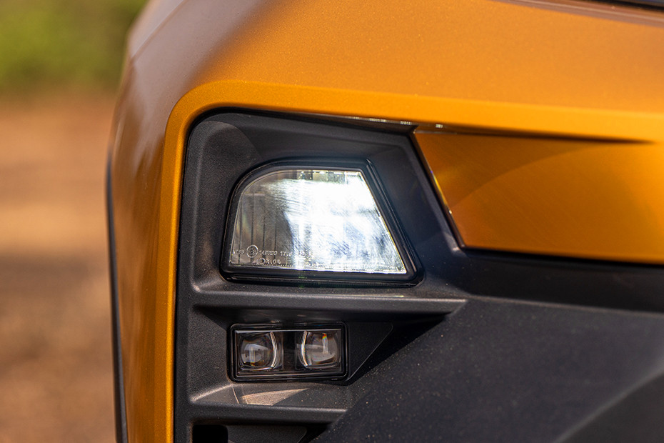 Tata Punch Headlight