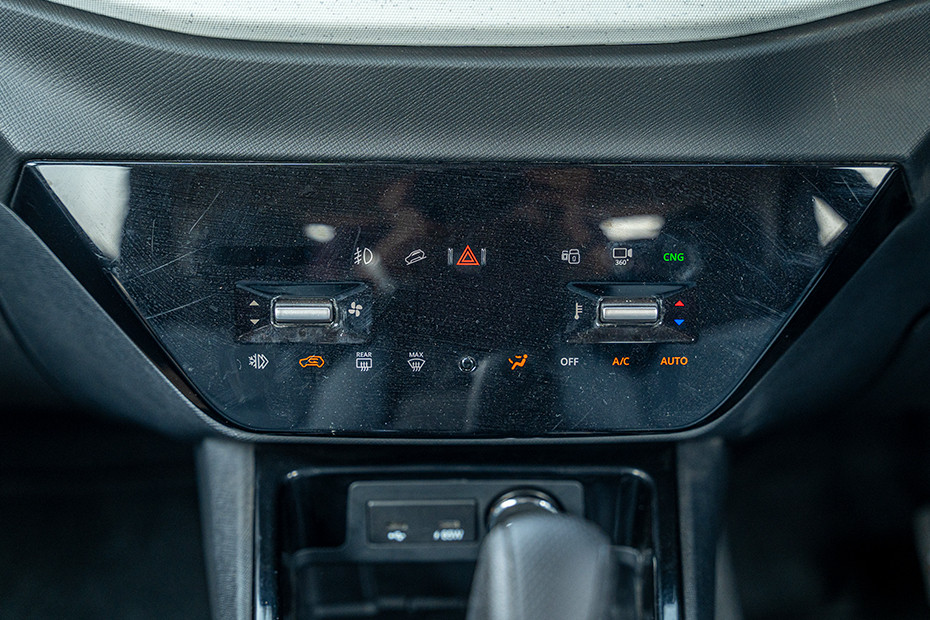 Tata Punch Dashboard Controls