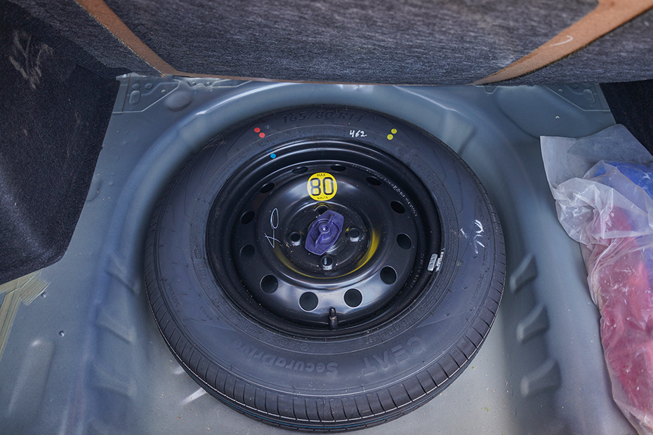 Maruti Dzire Spare Tyre