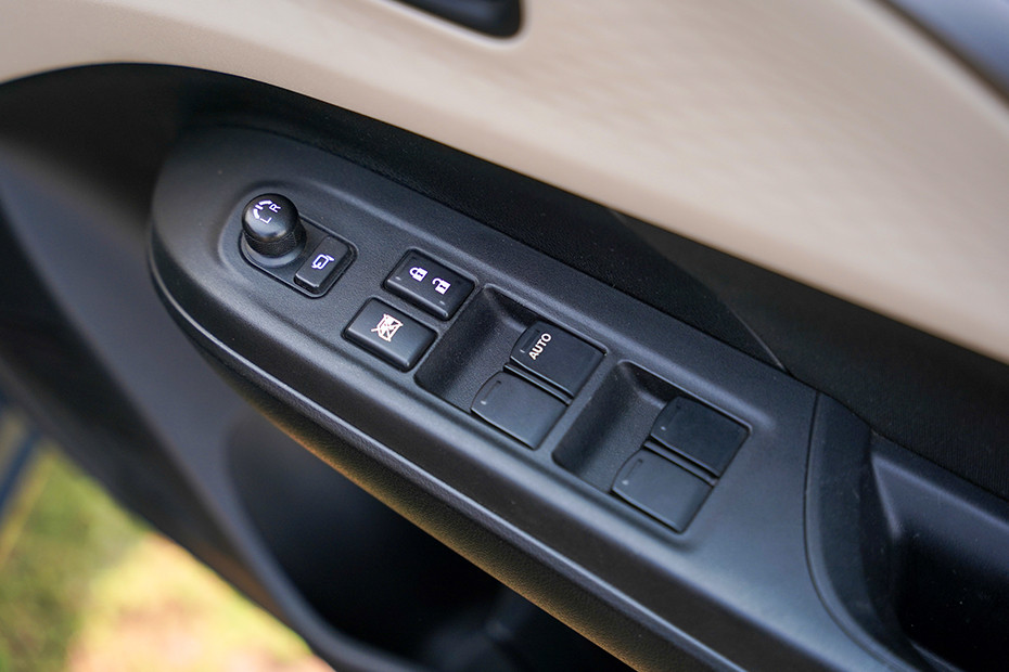 Maruti Dzire Door Controls