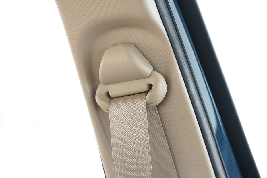 Maruti Dzire Front Seatbelt (Non-adjustable)
