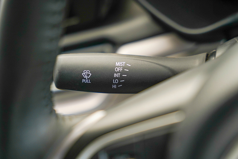 Maruti Dzire Wiper Control