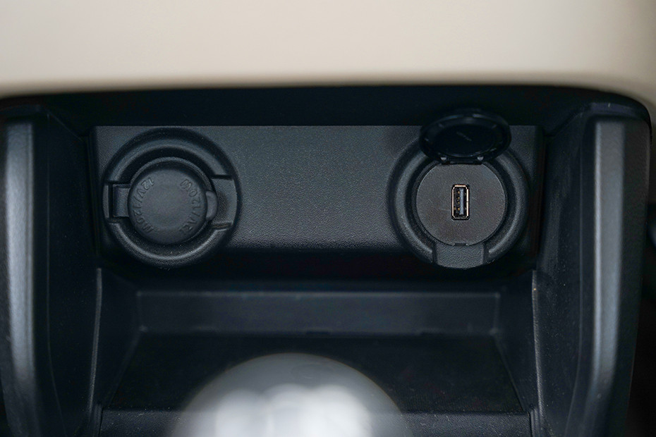 Maruti Dzire Storage (Center Console)