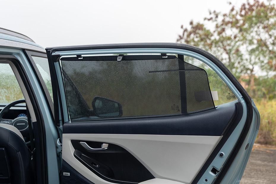 Hyundai Creta Electric Rear Side Window Sunblind