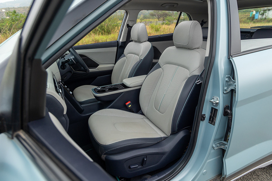 Hyundai Creta Electric Front Seats (Passenger View)