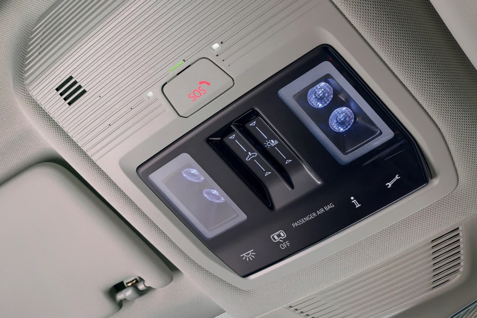 Skoda Skoda Superb 2025 INTERIOR Controls and Buttons