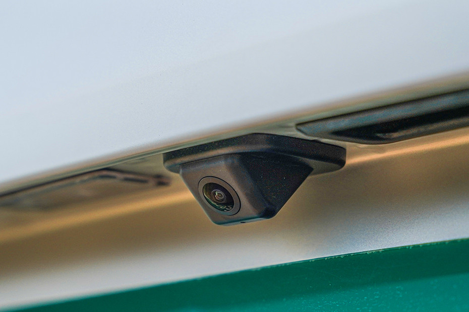 Kia Carens Clavis EV 360 Degree Camera (Rear)