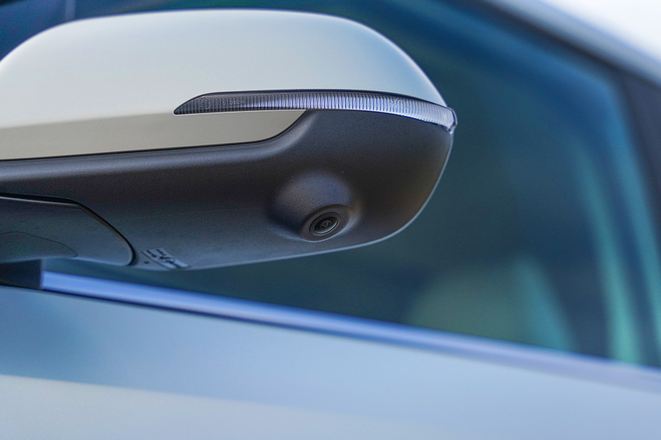 Kia Carens Clavis EV 360 Degree Camera (Left)