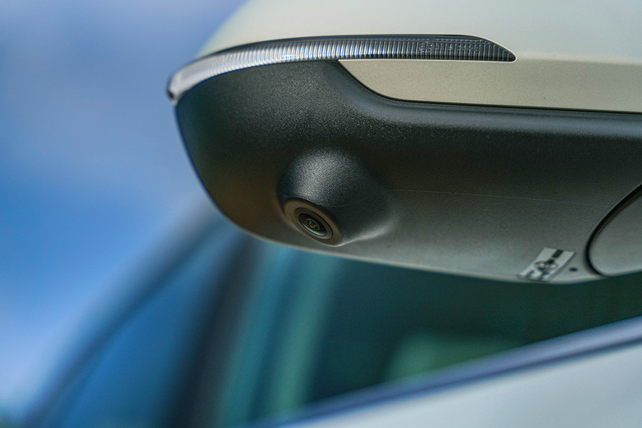 Kia Carens Clavis EV 360 Degree Camera (Right)