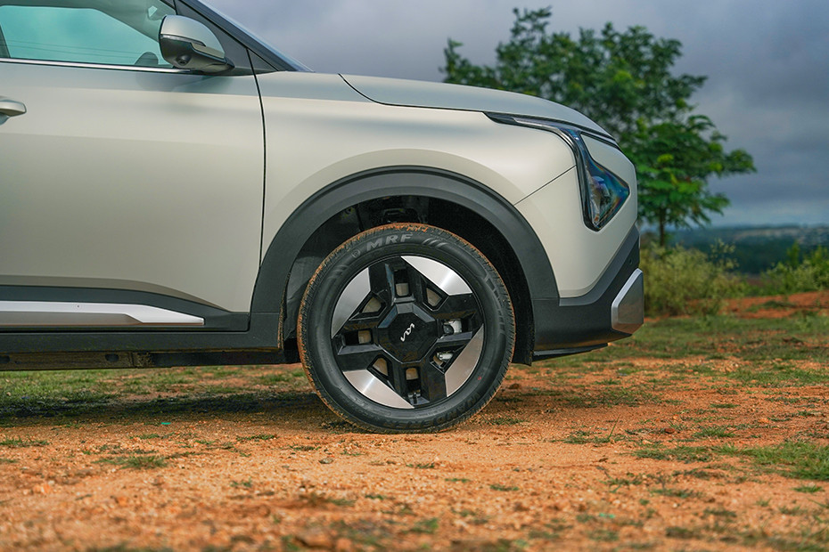 Kia Carens Clavis EV Front Fender