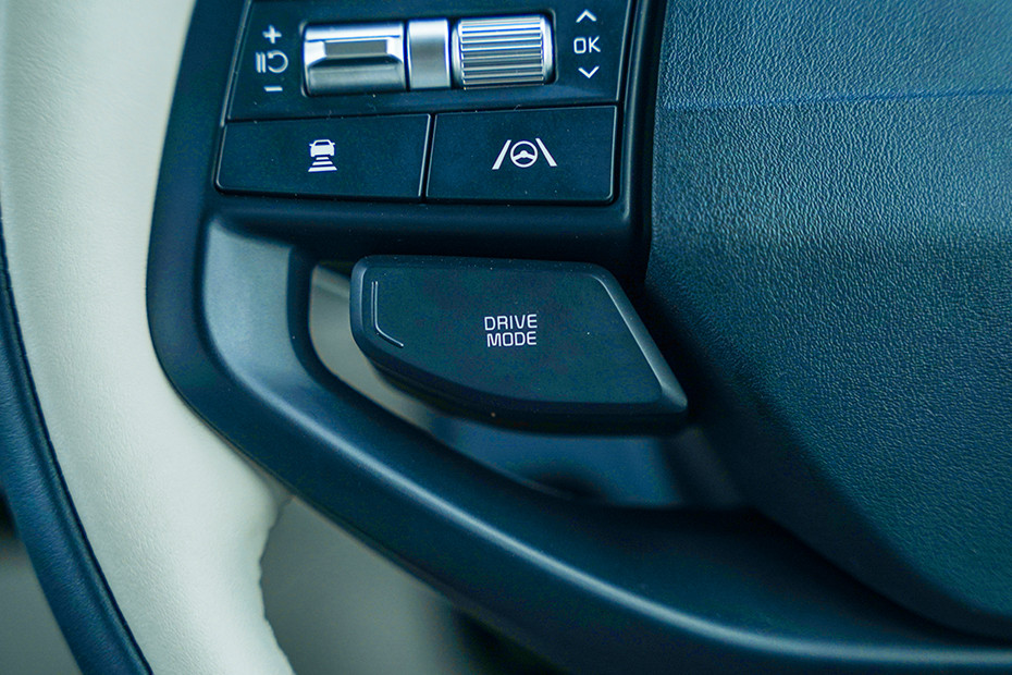 Kia Carens Clavis EV Drive Mode Selector