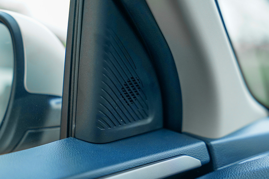 Kia Carens Clavis EV Front Tweeters