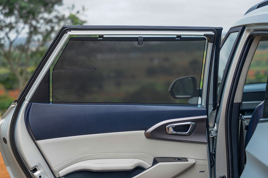 Kia Carens Clavis EV Rear Side Window Sunblind