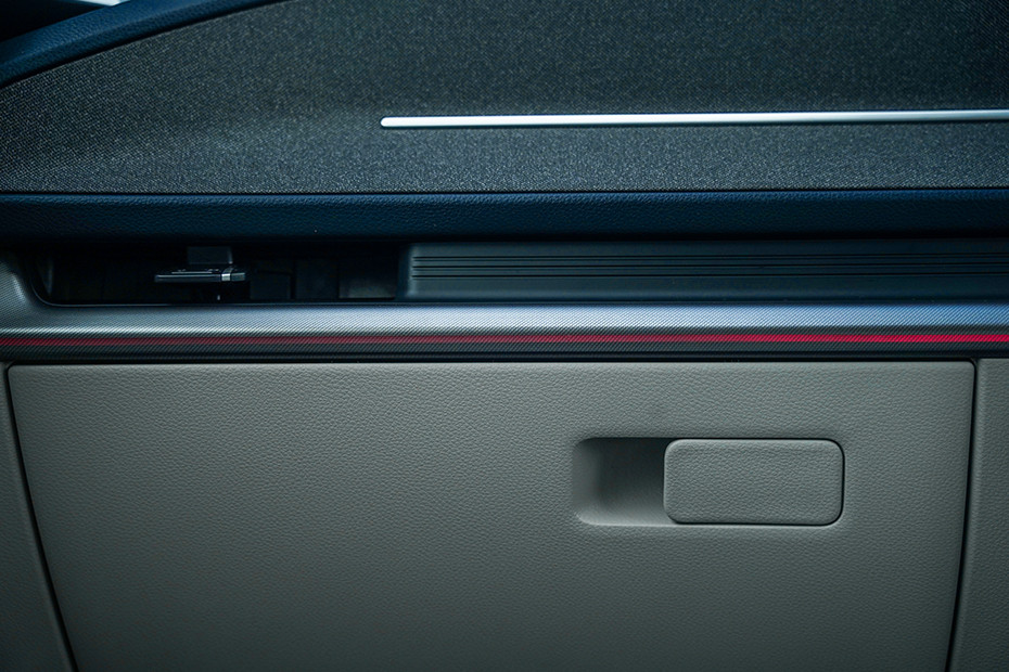 Kia Carens Clavis EV Ambient Light Strip