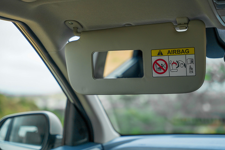 Kia Carens Clavis EV Sun Visor with Vanity Mirror